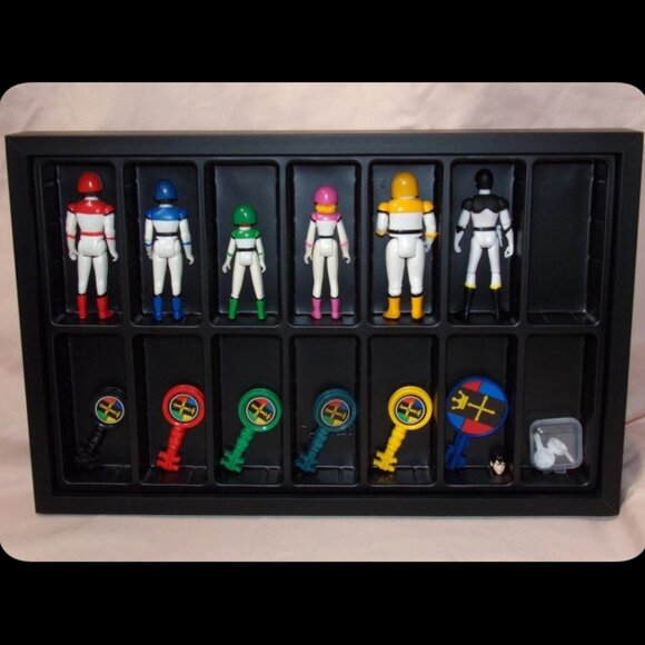 VOLTRON PANOSH PLACE MINT COLLECTOR SET+6 Pilot Figures-Rare Sven-In Case 100% - Picture 15 of 16